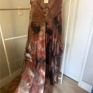 Tie-Dye Sleeveless jumpsuit